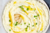 Creamy Roasted Garlic Mashed Potatoes Recipe