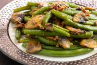 Instant Pot Bacon and Mushroom Green Beans (Keto-Friendly)