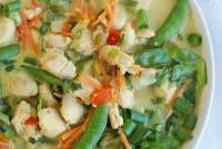 Authentic Thai Green Curry Chicken Recipe with Aromatic Herbs