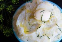 Creamy Garlic and Dill Mashed Cauliflower made in the Instant Pot