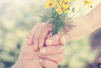 30 Meaningful Random Acts of Kindness You Can Do Today