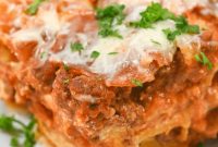 Slow Cooker No-Fuss Lasagna: Cheesy One-Pot Recipe