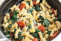 Creamy Lemon Pasta Recipe with Garlic and Parmesan