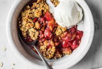 Strawberry Apple Crisp Recipe with Oat Crumble Topping