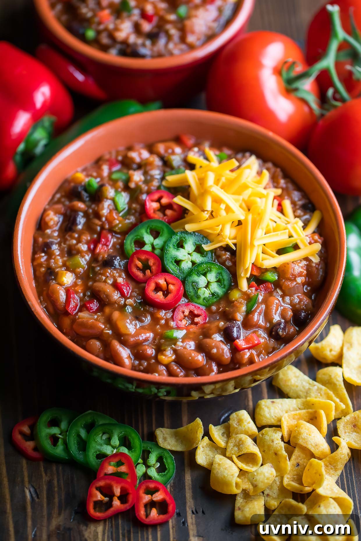 Chili and Cornbread Recipe Roundup - Vegetarian Quinoa Chili Bowls