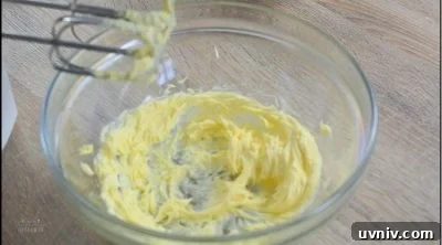 Cream Cheese Frosting Recipe: Simple, Smooth, and Delicious 7 Simple cream cheese frosting step
