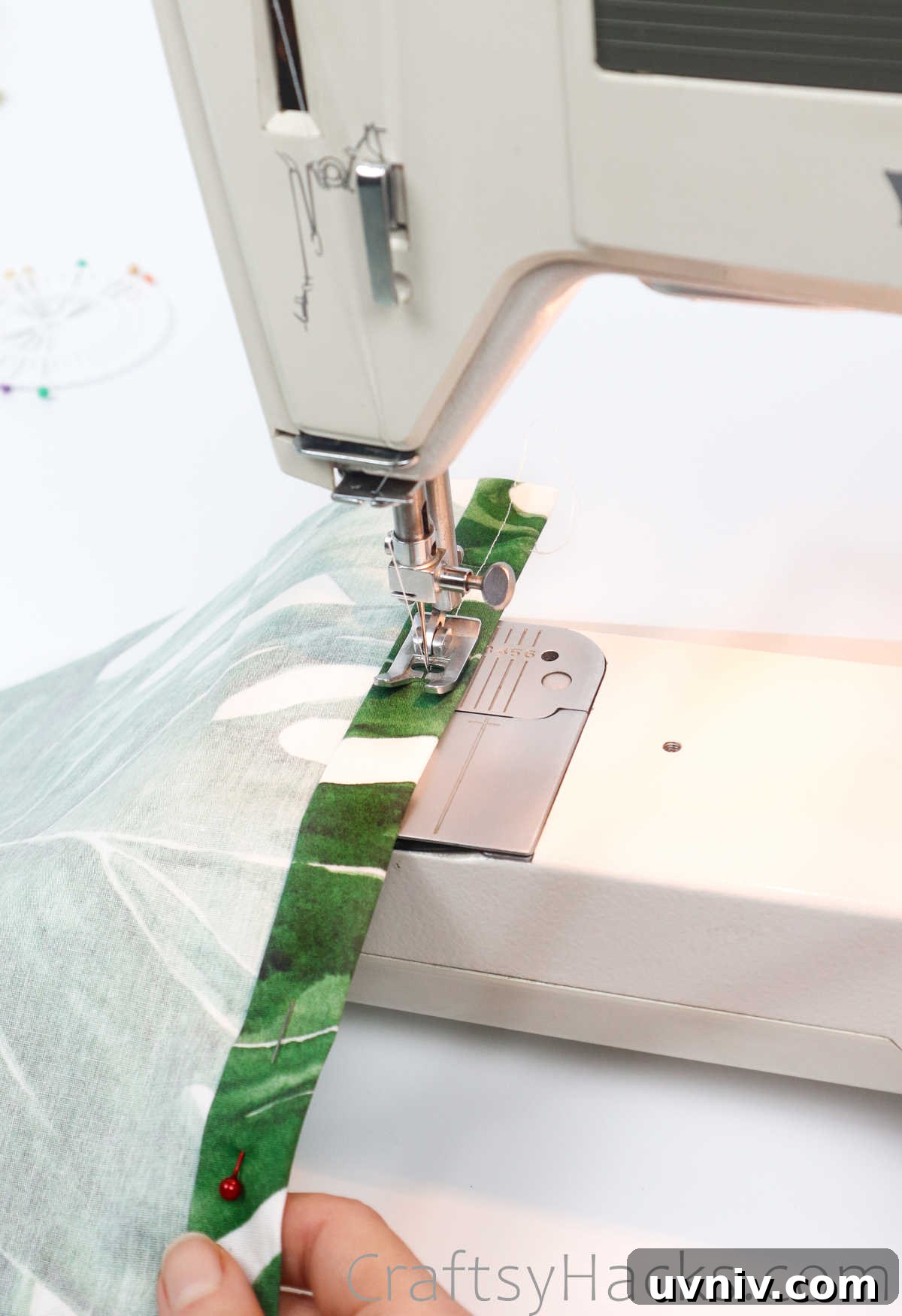 Sew a Pillowcase: Step-by-Step Guide for a Perfect Finish 11 sewing fabric edge
