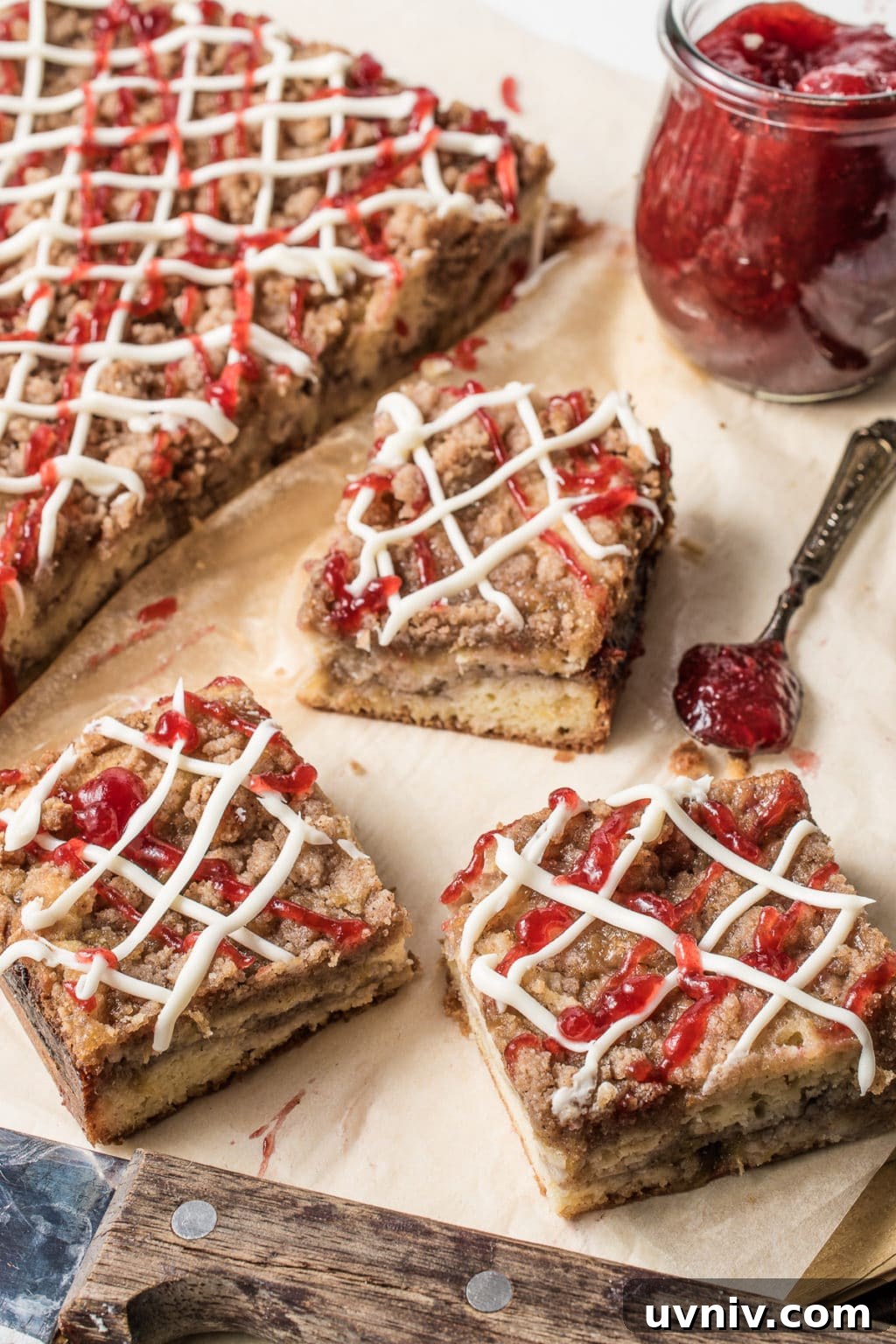 Low-Carb Strawberry Rhubarb Coffee Cake — Gluten-Free Keto-Friendly 2 img 1950 1