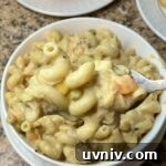 Phyllo Cups with Brie and Apple Jalapeño Jelly (3 Ingredients) 15 Crockpot Chicken Pot Pie Pasta