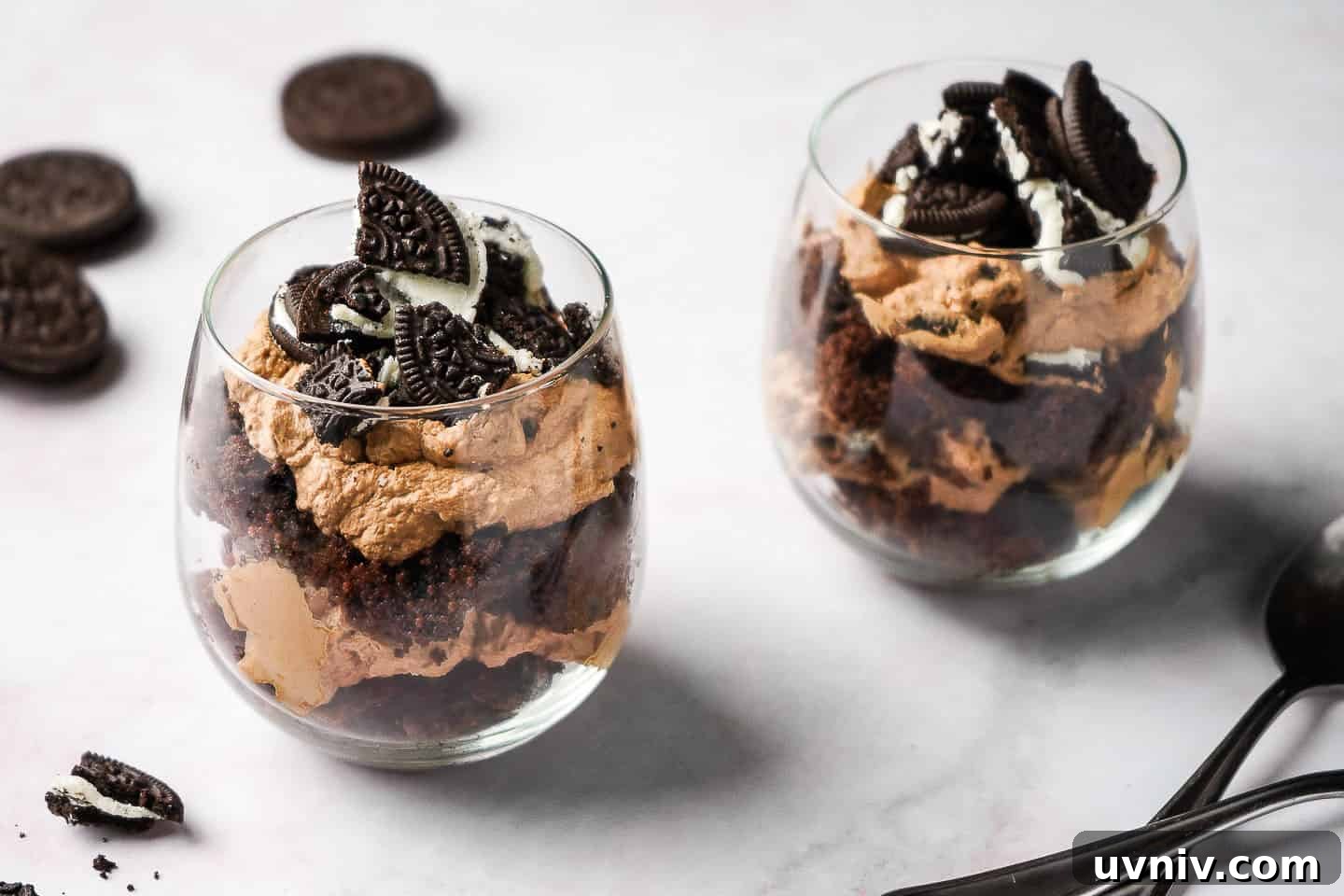 Mocha Oreo Trifle Dessert Recipe: Layered Coffee and Cookies 2 Two Mocha Oreo Trifles Side by Side