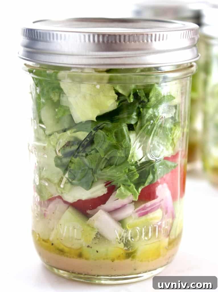 Make some Mason Jar Salads to have fresh & delicious salads for lunch all week!