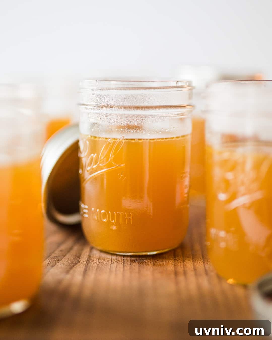 Homemade Bone Broth Recipe for Whole30 and Paleo Diets 3 Homemade Chicken Bone Broth Whole30 Paleo Primal Gourmet Easy