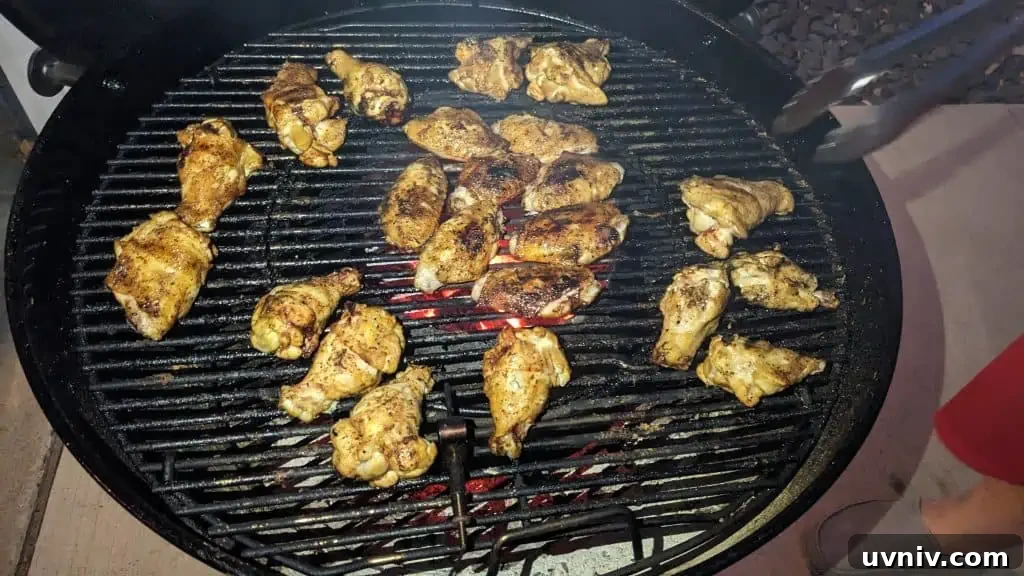 cooked chicken wings on the Weber kettle grill cooked chicken wings on the Weber kettle grill