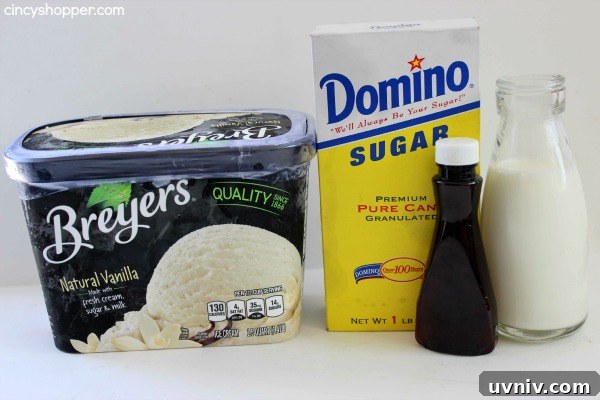 Copycat Starbucks Vanilla Bean Frappuccino - Super simple to make at home. Save yourself some $$'s.