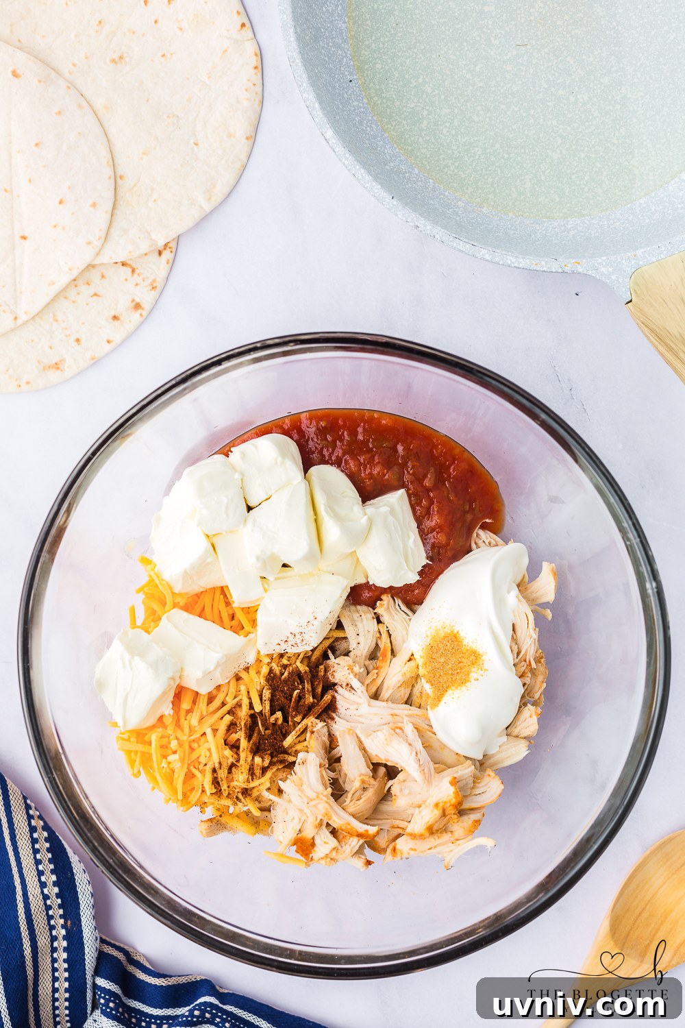 Crispy Chicken Taquitos with Tangy Salsa Recipe 5 Chicken filling