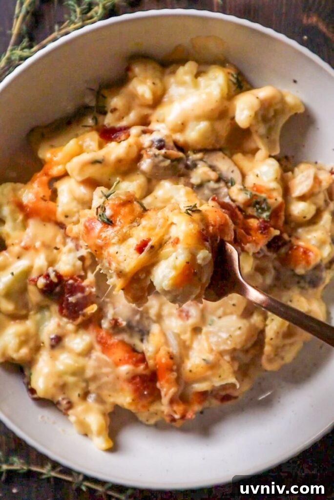 Cheesy Cauliflower Bake with Bacon and Mushrooms (Low-Carb) 5 baked cauliflower and cheese