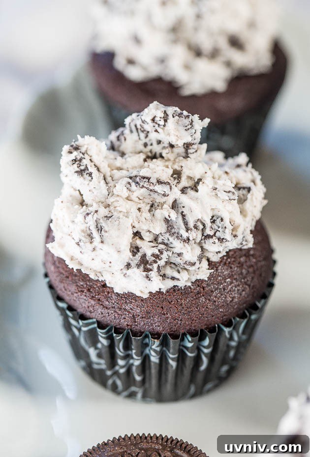 Chocolate Football Cupcakes: Game-Day Dessert Recipe 24 Chocolate Cupcakes with Cookies and Cream Frosting