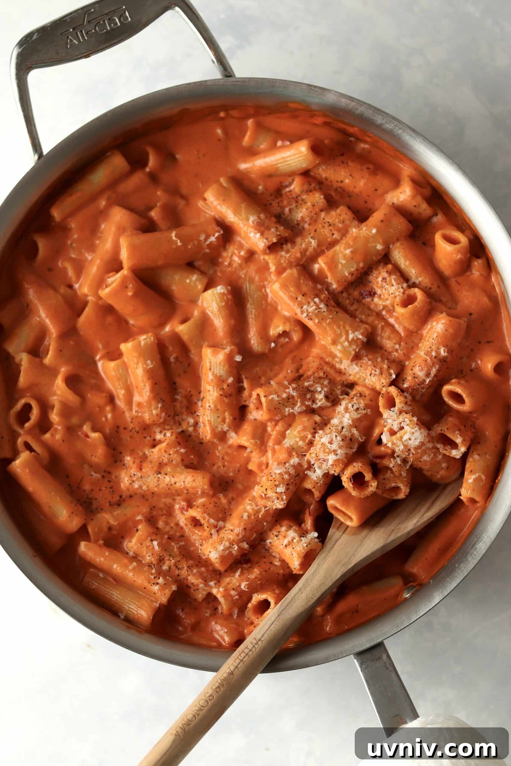 Spicy Rigatoni alla Carbonara — Copycat Restaurant Recipe 3 spicy vodka rigatoni pasta in pan