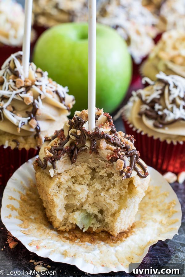 Salted Caramel Apple Cupcakes with Cinnamon Streusel 5 caramel apple cupcakes