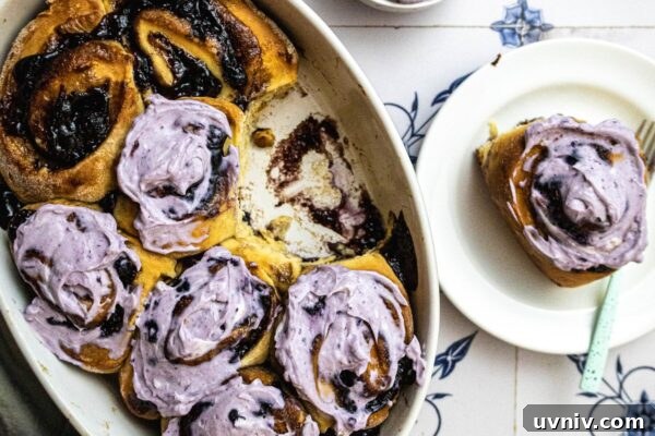 Blueberry cinnamon rolls